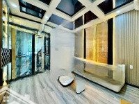 Bán Tòa Khách Sạn 3 Sao Mặt Tiền Vip Nhất Khu Sân Bay, P 2 Tân Bình - Hđt 350 Triệu. Giá Bán 120 Tỷ