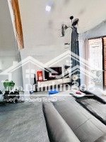 Nhà Ngang 5M, Có Gara Ô Tô - Đường Cây Keo, Phường Tam Phú, 1T2L Sân Thượng Tk Hiện Đại Vào Ở Ngay.