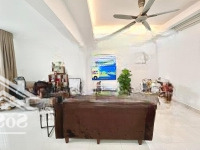 Bán Toà Văn Phòng Kết Hợp Homestay - 105M2 7Tầng 20 Tỷ - Ngõ Ô Tô Tránh - Kinh Doanh