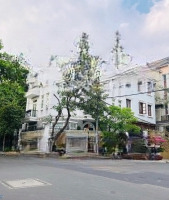 Cho Thuê Nhà Góc 2 Mặt Tiền 55 Hoa Đào 10X15M Hầm 3 Lầu