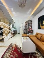 Nhà Mới 5Tầng Phố Cổ Linh Đối Diệntrung Tâm Thương Mạiaeon Long Biên