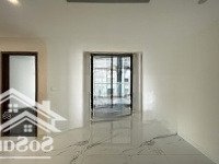 Em Đang Có Quỹ Căn 3 Ngủ Góc 104M2 Giá Tốt Từ 8 Tỷ - 8,5 Tỷ Sunshine City