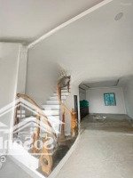 Chính Chủ Gửi Bán Nhà 3 Tầng Dân Xây Thiết Kế Hiện Đại- Mới Kính Koong - Chỉ Việc Xách Valy Đến Ở!!