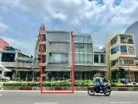 Chính Chủ Cho Thuê Nhà Mặt Tiền 195 Lê Đại Hành, P13, Q11, 6X30M, Trệt + Lầu, 0908140491