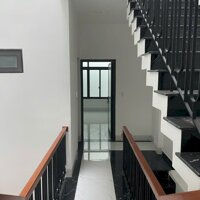Bán nhà mặt tiền đường Mai Dị _ khu vực sầm uất _ 3 tầng 90m2 đ ( n 4m ) giá 7 tỷ.