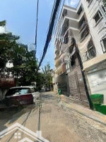 Bán Nhàhẽm Xe Hơi8M, Sổ Vuông Vức(9X19M)+7 Tầng+20 Chdv. Doanh Thu Tốt: 165 Triệu/Tháng. Nguyễn Cửu Vân, P.17