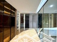 Nhà Phố Đẳng Cấp- Bể Bơi- Kinh Doanh Đỉnh Cao- 8 Tầng Hiện Đại- Thang Máy- 1 Km Sang Tới Hồ Gươm