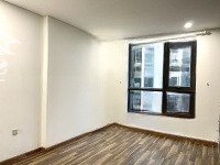 Cho Thuê Căn Hộ Hà Đô Centrosa , 2 Phòng Ngủ, 2 Vệ Sinh, 86M2, Nội Thất Cơ Bản , Giá Bán 21 Triệu / Tháng
