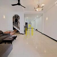 Villa Thảo Điền 320m2 Có Sân Vườn - Nhà Đẹp, Sẵn Nội Thất