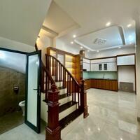 Bán nhà Phố Hồng Hà - Oto - Thang Máy - Phân Lô: 58m x 5T. Giá 15 tỷ