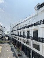 Nhà Phố Compound Sổ Hồng Cầm Tay