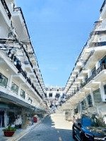 Nhà Phố Compound Sổ Hồng Cầm Tay