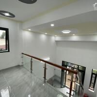 Bán nhà Mới Xây Giáp Quận 9 giá Chỉ 1Tỷ800