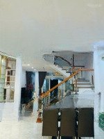 Kẹt Bán Gấp Nhà Khu Kiến Thiết Hiệp Phú 77M2 Ngang 5M Full Nội Thất Châu Âu Cao Cấp Giá Bán 9.2 Tỷ