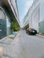 Bán Gấp Nhà Phố 4 Tầng Ngang 7,05M - Hẻm Oto Sát Mặt Tiền Đường, Cách Phú Mỹ Hưng 5 Phút - Ch