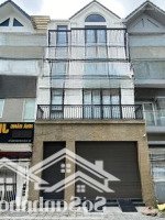 Cần Cho Thuê Nhà Ngõ 402 Bạch Mai Hbt 90M, 5T Có Sân Trước Gần Các Trường Đại Học Giá 24 Triệu