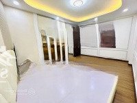 Hiếm!!! Hot!! Nhà Phố Đê La Thành , Ba Đình , Diện Tích 31M2, Mặt Tiền 8.4M, 5 Tầng. Giá Chỉ 7.2 Tỷ