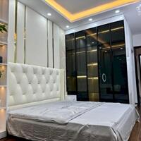Bán Gấp Nhà Phố Hoàng Văn Thái 41,5m2, 4 Tầng Gần Phố Giá Chỉ nhỉnh 5 Tỏi