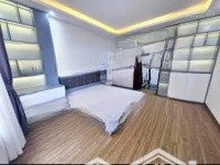 Siêu Phẩm Thanh Xuân 5 Tầng Đẹp Ở Ngay Gần Hồ Hạ Đình Full Nội Thất Chỉ 7.5 Tỷ