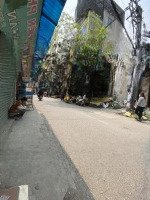 Bán Đất Tặng Nhà 2 Tầng Dân Xây, Sổ Nở Hậu, Cạnh Sát Chợ Nam Dư, Gần Ngay Trường Học.