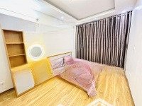 Nhà Đẹp Lung Linh - Ngõ Thông 2 Đầu !!
30M2 - 5 Tầng - 3 Ngủ Quận Hoàng Mai