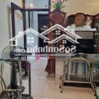 Nhà Phố Cát Linh, Ô Tô Tránh, Vỉa Hè Kinh Doanh Sầm Uất