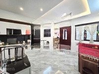Cầu Giấy, Nhà Đẹp Phân Lô, Ở Luôn, Trước Nhà View Trường, 8.35 Tỷ