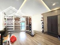 Cầu Giấy, Nhà Đẹp Phân Lô, Ở Luôn, Trước Nhà View Trường, 8.35 Tỷ