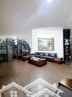 Cần Bán Nhà Mặt Phố Nguyễn Thái Học 220M2 Pháp Lý 1 Chủ, Giá Cực Tốt