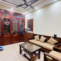 Bán nhà Lê Văn Lương, ô tô đỗ cửa, gần hồ, 32m2, hơn 7 tỷ