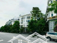 Giảm 2 Tỷ -- Mặt Trục Chính Cổng Chào Luxury -- Kinh Doanh Đỉnh -- Đầu Tư Chắc Thắng