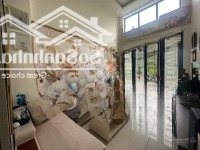 Ô Tô Vào Nhà Kinh Doanh Spa, Gần Chợ Trường Học