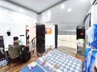 Bán Gấp Xuân Thuỷ- Vài Bước Ra Mặt Phố- Dân Xây- Mặt Tiền 6M- 40M2 X 5 Tầng Chỉ 9 Tỷ