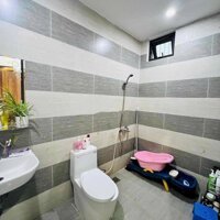 ⭐ CHO THUÊ NHÀ 2 TẦNG ĐƯỜNG LÊ VĂN LINH, CẨM LỆ ⭐   Diện tích: 90m²