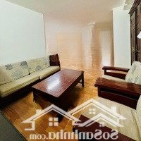 Bán Căn Hộ Vp3 Linh Đàm Chỉ Nhỉnh 2.4 Tỷ Liên Hệ: 0986506304