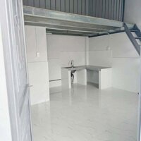 Dãy trọ 7 phòng hẻm Nguyễn Văn Tuôi, thị trấn Bến Lức tổng dt 176m2 thổ giá 4 tỷ