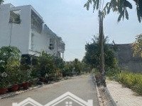 Bán Nhanh Lô Đất 4X18 Sổ Riêng Mặt Tiền Nhựa 8M Thông 2 Đầu Xây Dựng Tự Do Giá Chỉ 1Tỷ
