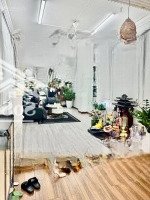 Bán Nhà Phân Lô Trung Kính, 70M2X5T, 3 Ô Tô, Ngõ Thông Thoáng, Nhà Mới, Ở Ngay. Giá Nhỉnh 31 Tỷ