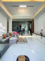 Cô Thủy Cần Bán Gấp Nhà Cho Con Trai Về Ở Chung Nằm Ngay Ngã Tư Nguyễn Văn Thành