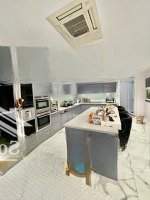 Bán Villa Cao Cấpmặt Tiềnhoàng Việt, P.4, Tân Bình, (7M X 18M), Hầm + 5 Tầng, Thang Máy, Giá Chỉ 33 Tỷ.