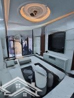 Bán Nhà Cầu Giấy 5 Tầng 4 Phòng Ngủ Full Nội Thất, Dân Xây 8.4 Tỷ