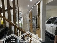 Nhà Nguyên Cănmặt Tiềnhoàng Hoa Thám Ngay Cổng Ga T3. Dt: 8X20M. 1 Trệt 3 Lầu. Nhà Mới. Giá 40 Triệu/Tháng.