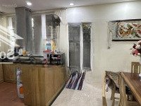 Nhà Nguyên Cănmặt Tiềnhoàng Hoa Thám Ngay Cổng Ga T3. Dt: 8X20M. 1 Trệt 3 Lầu. Nhà Mới. Giá 40 Triệu/Tháng.