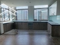 Căn 3 Phòng Ngủ168.1M2 View Sông Hồng, Cầu Nhật Tân Nhà Mới Sạch Đẹp. Sổ Đỏ Rõ Ràng Giao Dịch Luôn