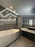 Bán Nhà Mặt Phố Việt Hưng, 40M2 X 5 Tầng, Vị Trí Trung Tâm - Kd Bất Chấp - Đỗ Xe Ngày Đêm Giá 12.3
