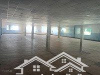 Cho Thuê Nhà Xưởng Diện Tích 1900 M Có Pccc Bên Hông Có Trạm Điện 350 Kw Xe Công Vào