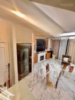 Bán Nhà Long Biên, Ngô Gia Tự 56M2-Dân Xây-Thang Máy-Ô Tô Tải Qua Nhà-Tặng Nội Thất Xịn Chỉ 10 Tỷ