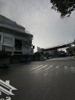 Cho Thuê Nhà 343 Võ Văn Tần, Phường 5, Quận 3 - Diện Tích: 5.5X16M, Trệt, 4 Lầu