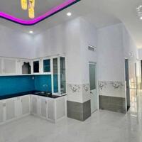 Chính Chủ Bán Nhà Cấp 4 - Gần Chợ Qui Đức - 5x20m2 - Giá 720 Triệu !