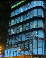 Bán Nhà Siêu Phẩm Siêu Đẹp Mặt Tiền Trường Sa - Dt: 18X20M - 4 Tầng - Hđt: 300 Tr/Th - Giá: 76 Tỷ
